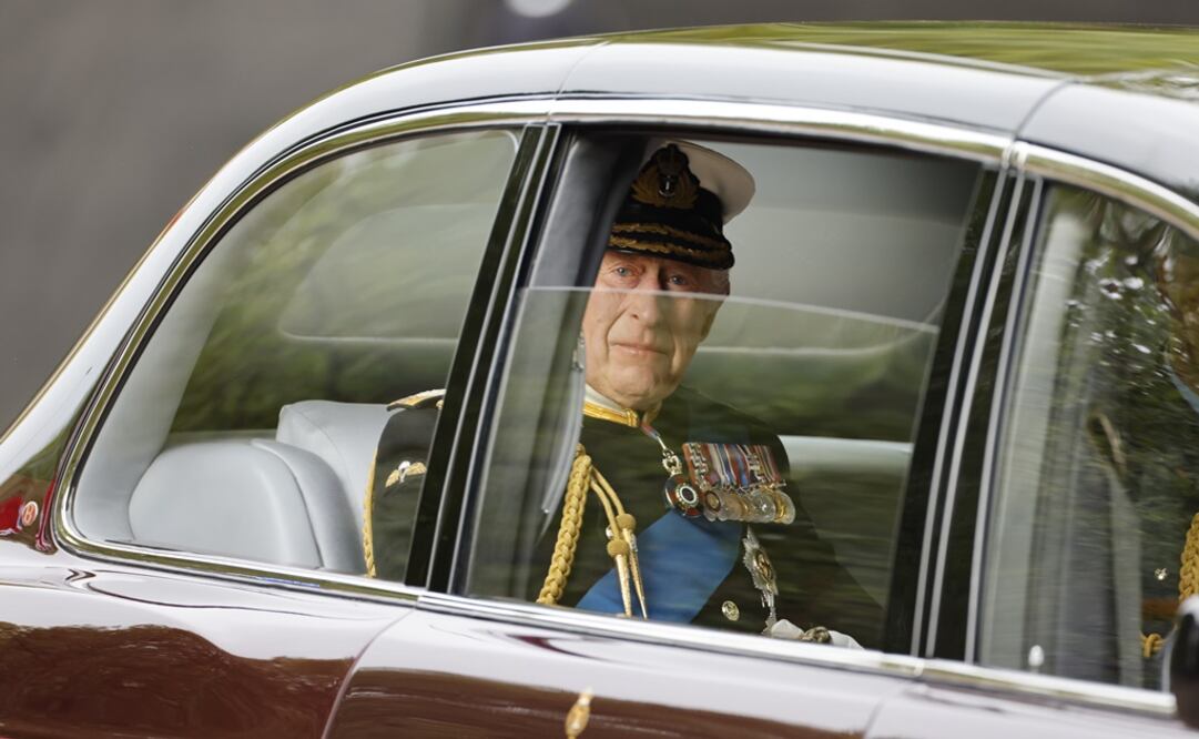 El rey Carlos III a su llegada al funeral de Estado de la Reina Isabel II en Londres. Foto: EFE 