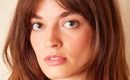 Qué opina Emma Mackey sobre los memes por su gran parecido con Margot Robbie