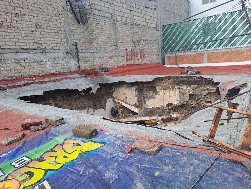 María de 63 años de edad, perdió su casa después del colapso del techo. FOTO: Juan Carlos Williams/ EL UNIVESAL/