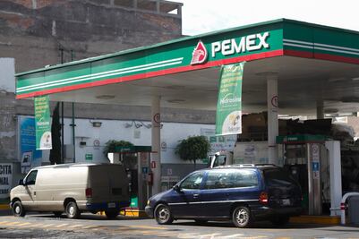 Plantea Sener almacenamiento mínimo de gasolina contra desabasto 