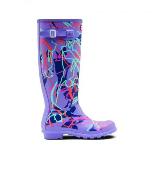 Mary Poppins y Hunter se unen para lanzar colección que te protegerá durante los días de lluvia