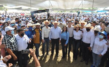 César Verástegui alista su registro como precandidato de la coalición Va por Tamaulipas 