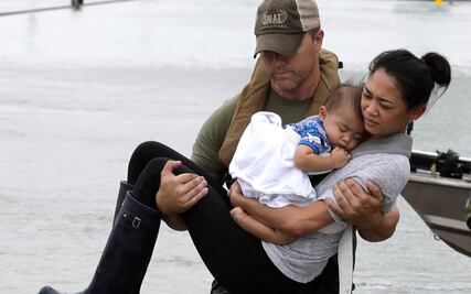 Houston se prepara para más inundaciones causadas por "Harvey"