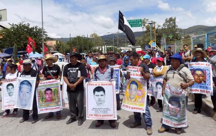 Avalan diputados cambiar denominación de Comisión Ayotzinapa