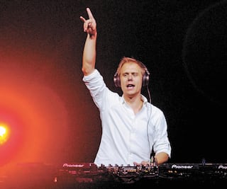 Paternidad cambia "beat" a Armin Van Buuren