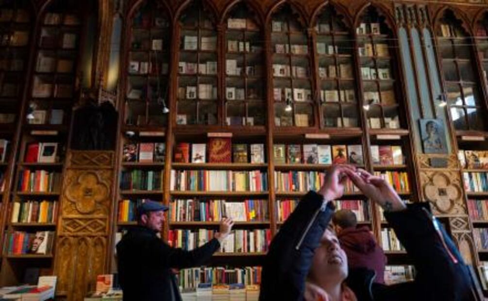 Con ayuda de Harry Potter se salva la librería Lello de Porto