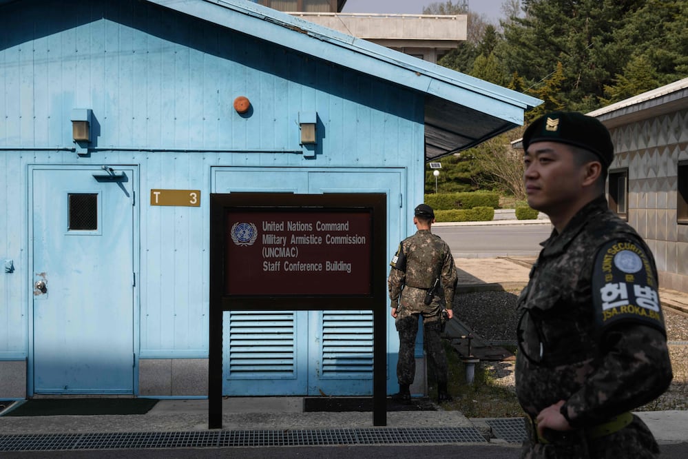Las dos Coreas ponen en marcha una línea directa entre sus líderes