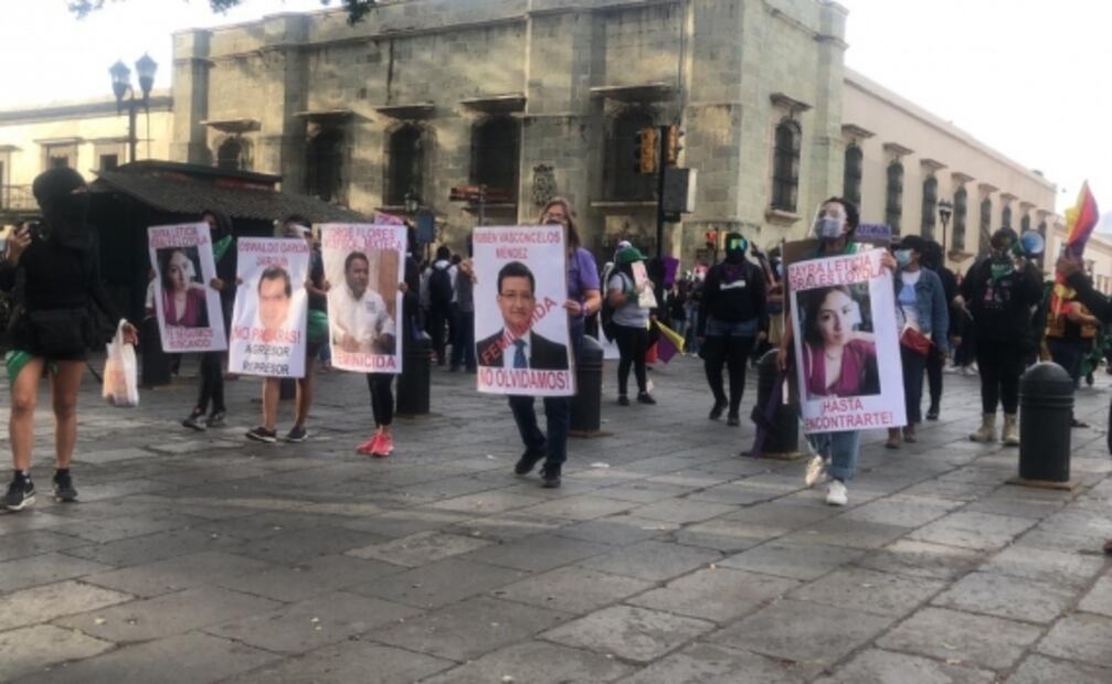 Mujeres de Oaxaca toman las calles para exigir un alto a feminicidios este 8M