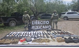 Ejército asegura arsenal en Matamoros, Tamaulipas; decomisa un fusil Barret y vehículos blindados