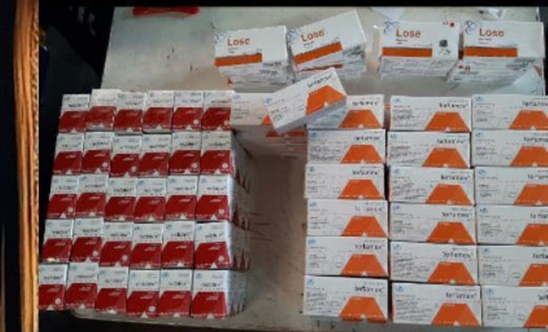 Se encontró un paquete con 2 mil 880 cápsulas de fentermina, 2 mil 700 cápsulas de Clorhidrato de d-norpseudoefedrina y 600 cápsulas de mazindol. Foto: Especial