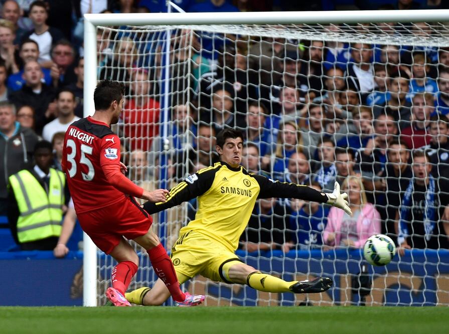 Courtois confía en regresar a jugar en diciembre