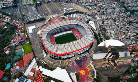 Conoce 3 estadios de futbol de CDMX en este recorrido en bici