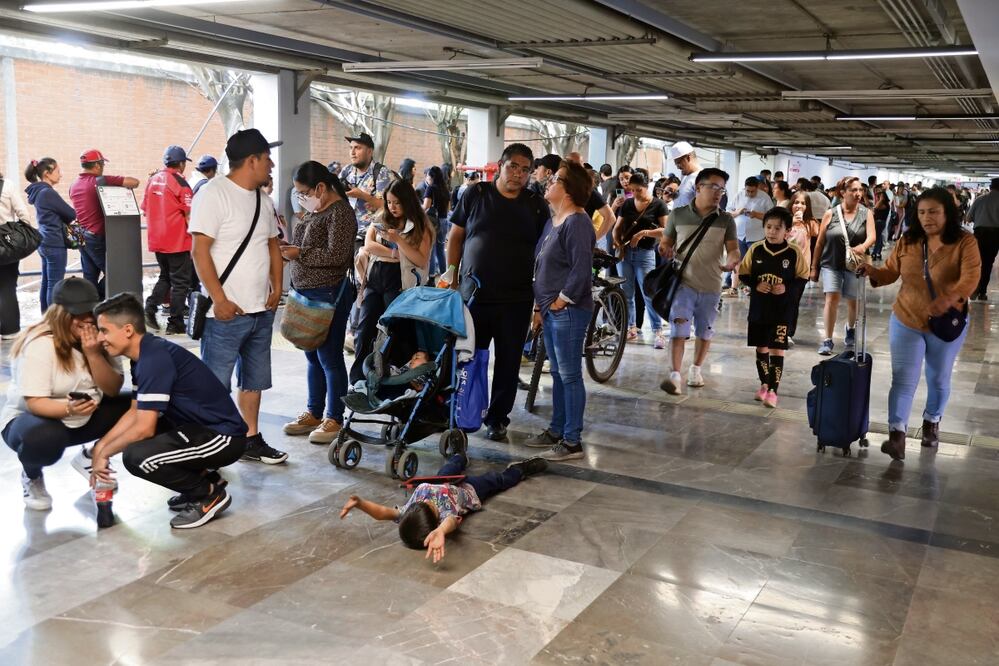 Los ciudadanos se volcaron a las calles para participar en esta jornada electoral. Con una participación del 60% Foto: Carlos Mejía EL UNIVERSAL