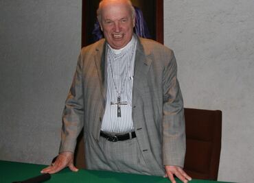 Onésimo Cepeda: obispo, empresario y amigo de políticos