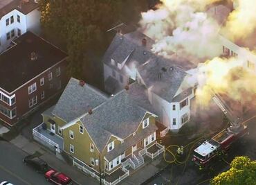 Al menos 23 edificios afectados por explosiones de gas en EU; reportan heridos