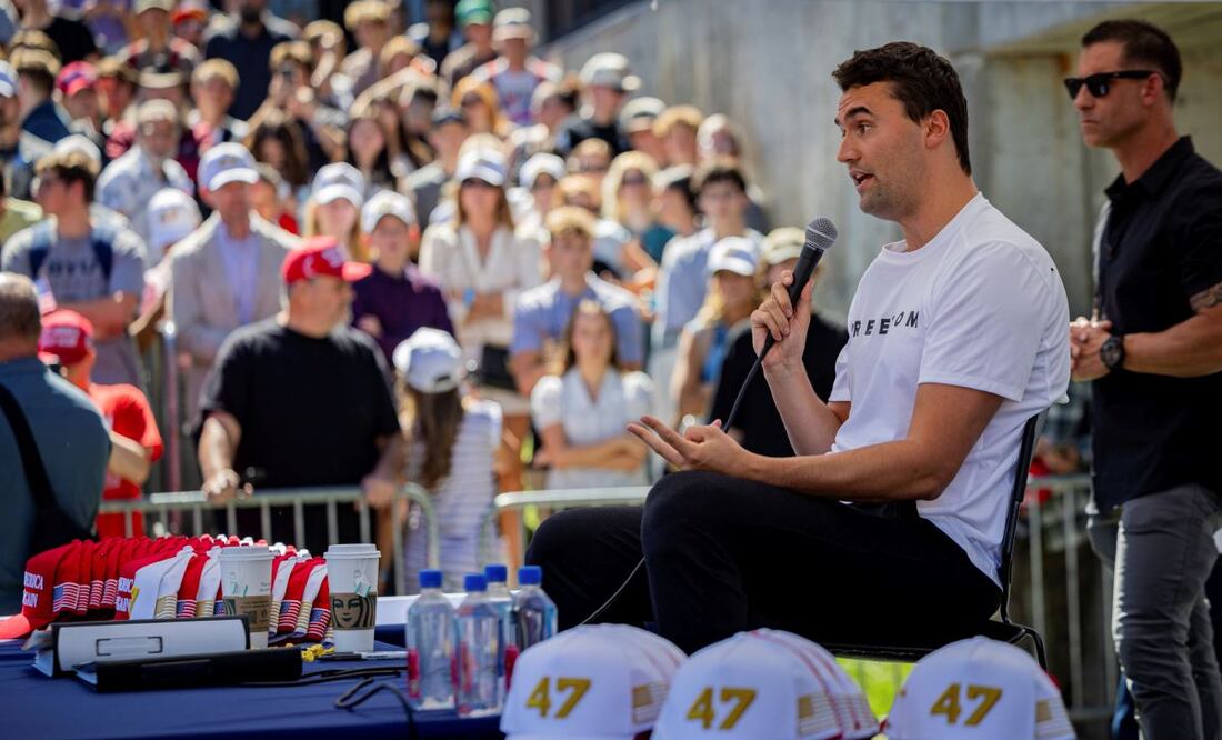Charlie Kirk durante su plática en la Universidad del Valle de Utah, antes de su atentado. (10/09/25) Foto: AP