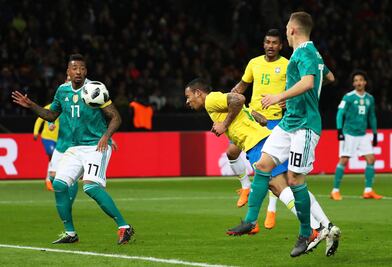 Brasil derrota y termina con la racha de Alemania 