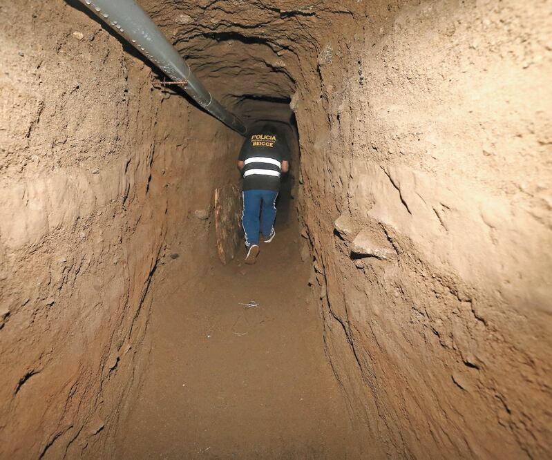 En la vía hay instalaciones eléctricas, ventilación y agua. FOTOS: CORTESÍA EL COMERCIO. GDA