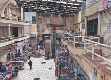 Reubicarán hasta 3 mil ambulantes en plazas comerciales