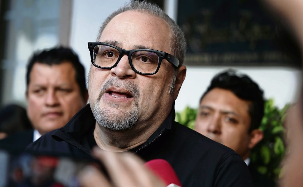 Jorge Ortiz de Pinedo y Eduardo Manzano Martínez, en el funeral. Fotos: César González y Gabriel Pano / EL UNIVERSAL