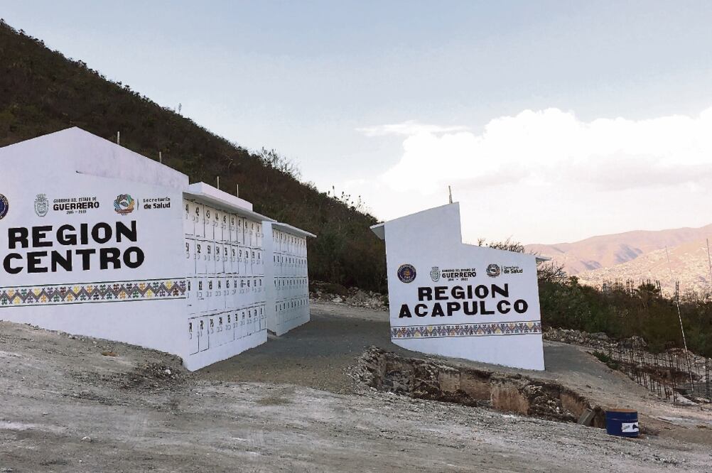 El Cementerio Forense está ubicado en la zona poniente de la ciudad de Chilpancingo, rodeado de cerros y pocas casas (DAVID ESPINO)