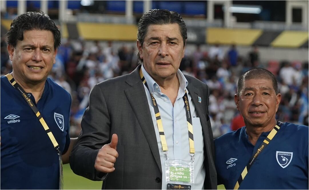 FOTO: Luis Fernando Tena asciende con Guatemala; su trabajo fue reconocido en el ranking de CONCACAF