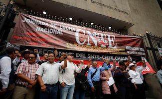 Segob propone a la CNTE fortalecer pensión del ISSSTE para terminar paro; suman cuatro días de protestas