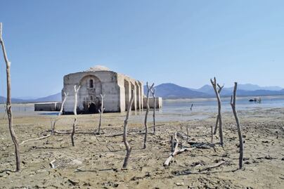 El pueblo que resurge del agua cada 10 años