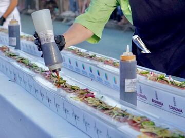 Mazatlán rompe el Récord Guinness del sashimi más largo del mundo