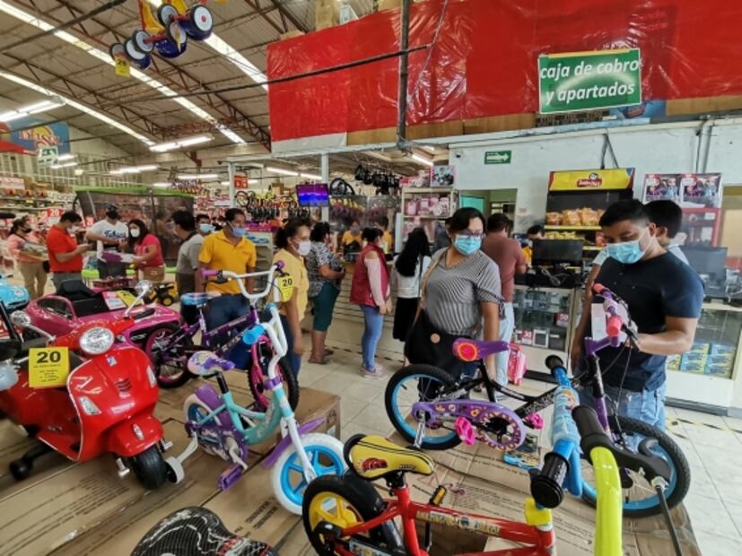 Entre Reyes Magos y recargas de oxígeno: el inicio del 2021 en fotos