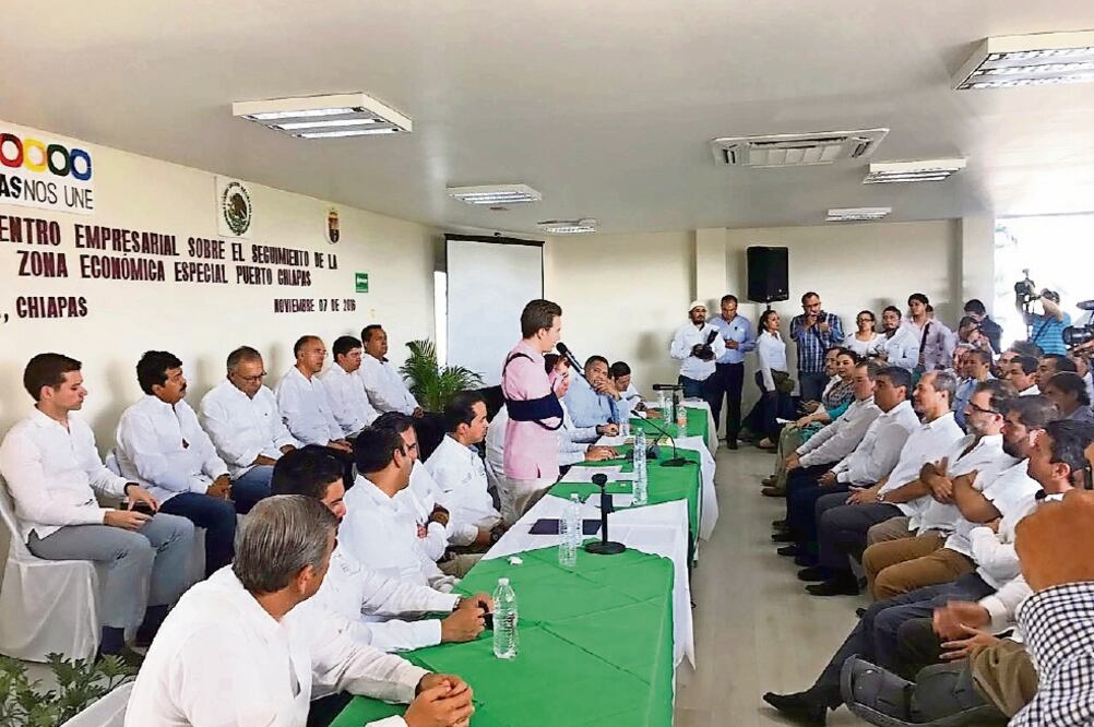 Acción. El gobernador Manuel Velasco Coello participó ayer en una conferencia sobre las Zonas Económicas Especiales. (FOTO: ESPECIAl)