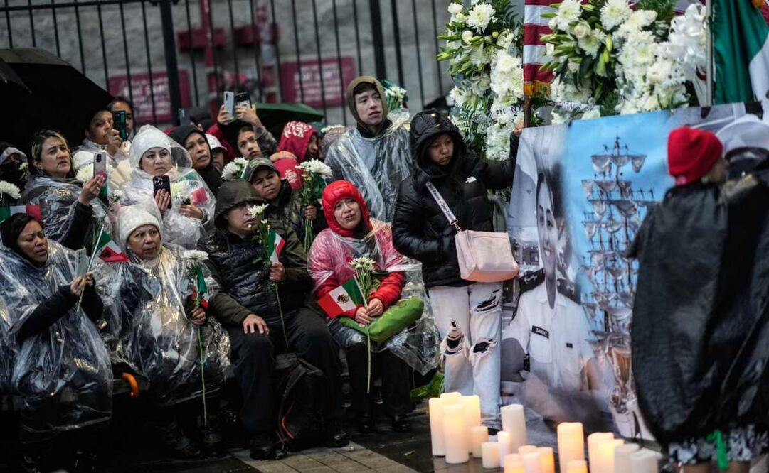 Tras brindarse el servicio religioso, incluido un minuto de silencio y la lectura de pasajes de la Biblia, varios grupos de mariachis rindieron tributo. Foto: X @NYCMayor