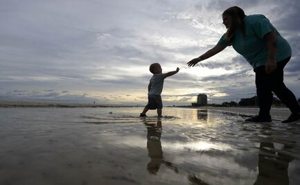 Huracán "Sally" amenaza EU mientras "Paulette" gana fuerza al atravesar Bermudas