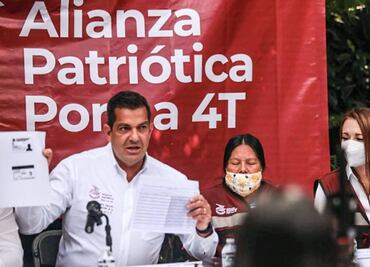 Ricardo Peralta, ex subsecretario de Gobernación, recaba firmas para revocación de mandato