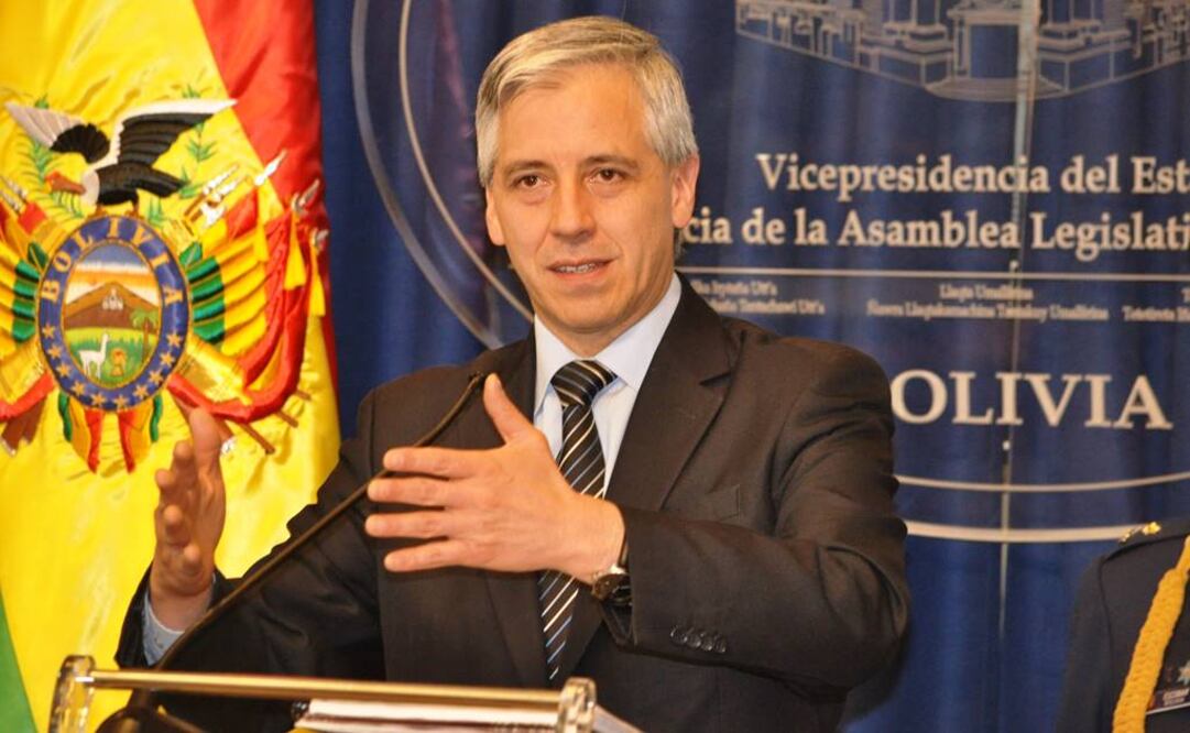 El vicepresidente de Bolivia, Álvaro García Linera,  pronuncia discursos ante los jóvenes para recomendar la lectura. FOTO: Comunicacion.gob.bo