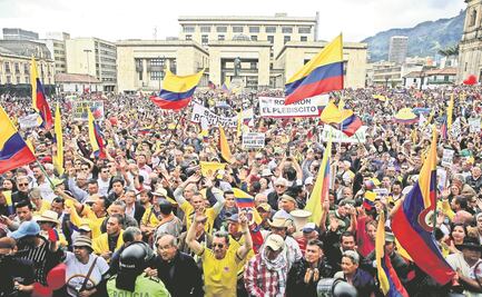 Al menos tres muertos y 98 detenidos deja jornada de protestas en Colombia