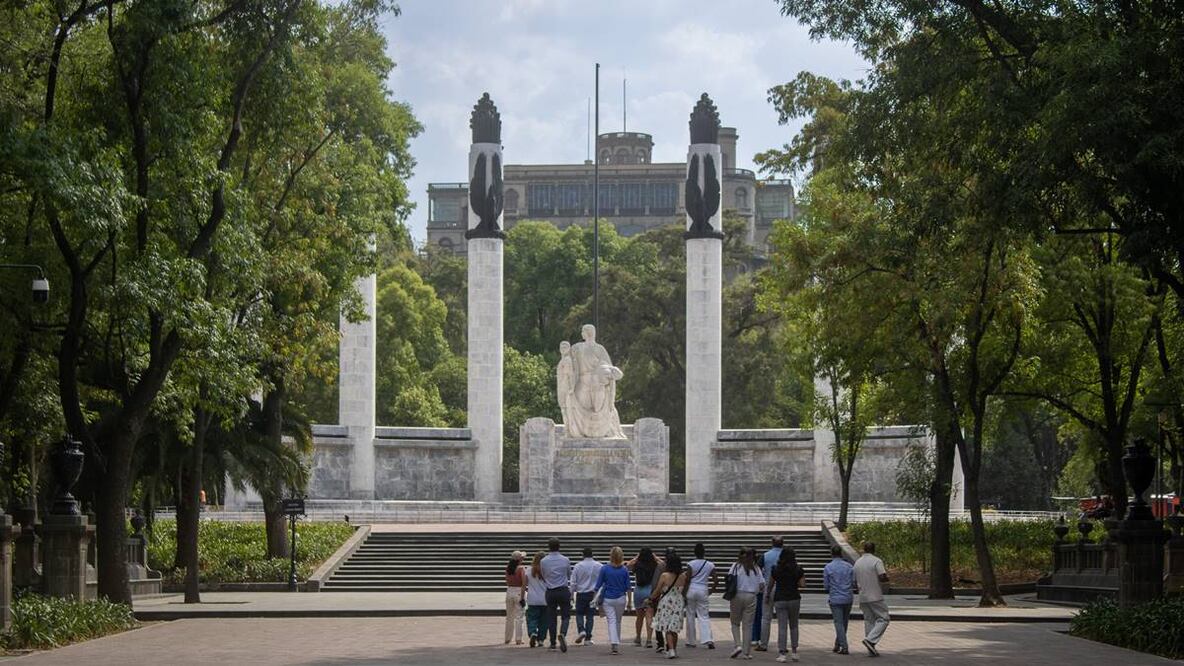 La jefa de Gobierno, respalda la postura del Congreso de la Ciudad de México, para defender 4 mil 799 metros cuadrados cuadrados de suelo de conservación. Foto: Bosque de Chapultepec