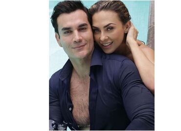 Aracely Arámbula y David Zepeda se consienten con besos en la alberca