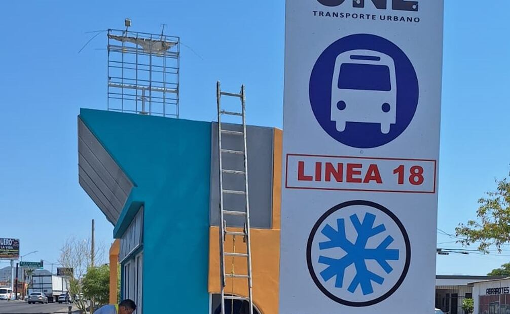El Ayuntamiento de Hermosillo implementó un prototipo de parada de transporte público. Foto: Javier Escobar - EL UNVIERSAL