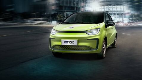 JAC baja de precio el E10 X y es el auto eléctrico más barato de México