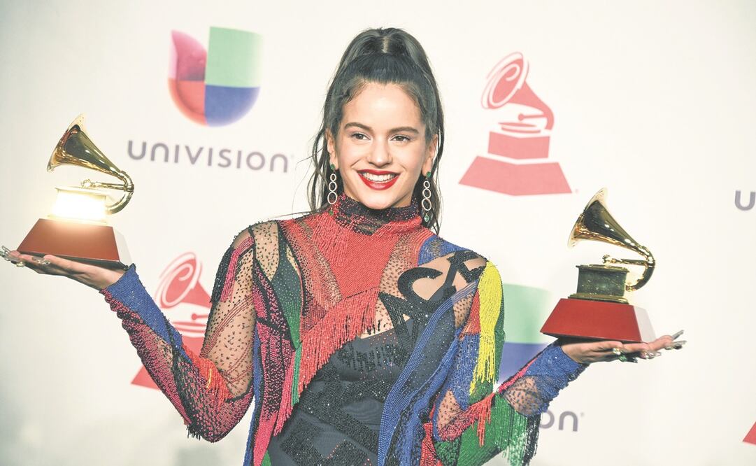 Rosalía en los Grammy Latinos. Foto: AFP