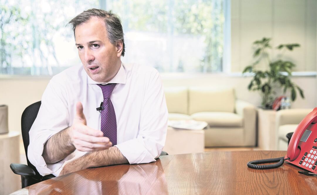 Si se toman decisiones haciendo cálculos políticos no se le hace un buen servicio al país, dice José Antonio Meade. (GERMÁN ESPINOSA. ELUNIVERSAL)