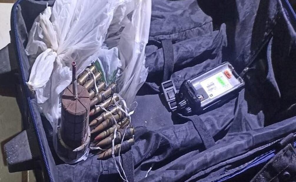 Los elementos recibieron una denuncia ciudadana que alertó sobre la presencia de personas armadas, a bordo de una camioneta frente a una obra en construcción. Foto: Guardia Nacional