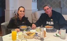 Sheinbaum agradece felicitaciones por su cumpleaños 64; comparte festejo junto a su esposo Jesús Tarriba y pozole
