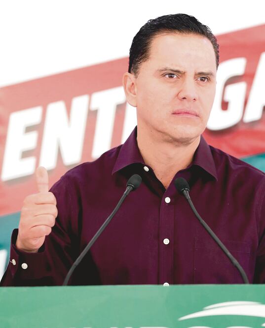 Góber nayarita de gustos caros