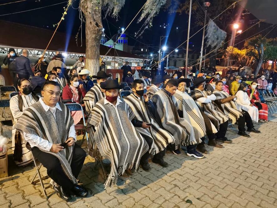 Más de 50 municipios indígenas de Oaxaca renuevan autoridades; reportan actos protocolarios sin incidentes. Foto: Cortesía