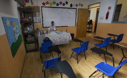 Mexico will broadcast classes on TV, children will stay at home