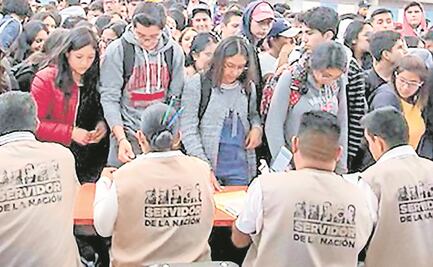 Alertan por riesgos de corrupción en programas sociales de la 4T