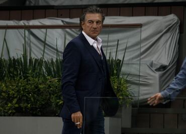 Romano se asoma al Puebla; Emilio Maurer también