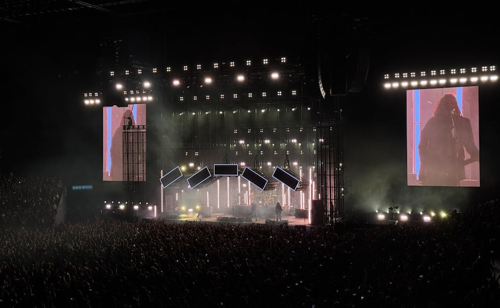 Korn hace su aparición triunfal ante las más de 18 mil personas. Foto: César González